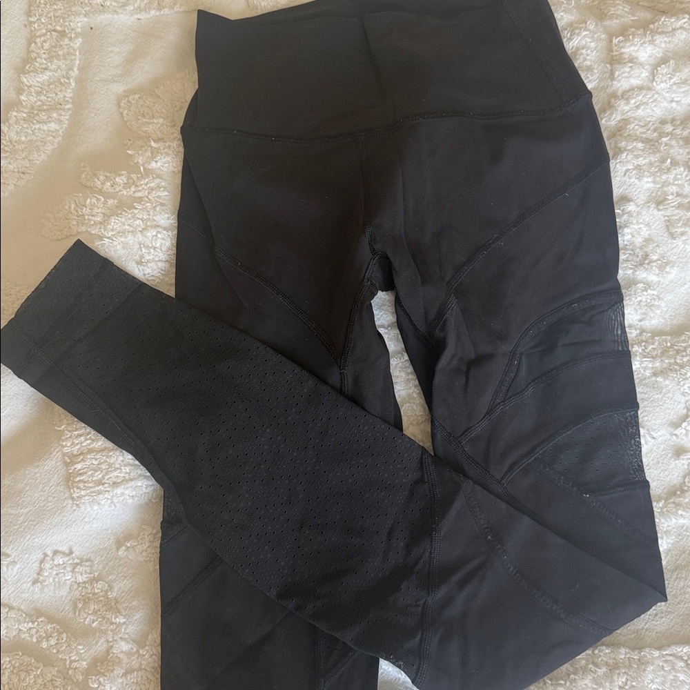 lululemon Black Mesh Panel Leggings - Picture 3 of 5